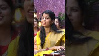 Maithili Thakur  Pata nahi kis roop me aakar Bhajan [upl. by Ilyah]