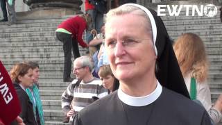 EWTN Reporter  Schwester Theresa Maria FSMG auf dem Marsch für das Leben [upl. by Nanci]