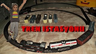 Efeye BÜYÜK VE KÜÇÜK Oyuncak Tren SETİ ALDIK İstasyon Raylar Tam Takım Eğlenceli Çocuk Videosu [upl. by Healy958]