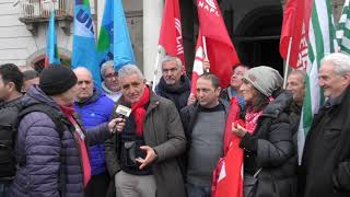 Indennità malattia marittimi Presidio davanti alla Prefettura di Napoli [upl. by Frieder]