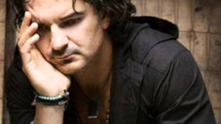 quot18 motivos pa dejartequot Quien  Ricardo Arjona [upl. by Nagaem]