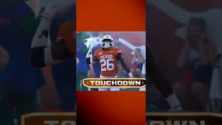 Quintrevion Wisner goes 50 yards on a screen pass for a Texas TD🔥 Texas collegefootball [upl. by Noelc]