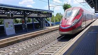 EXTRA  Il Frecciarossa 8508 transita alla Stazione di Calderara Bargellino [upl. by Darline178]