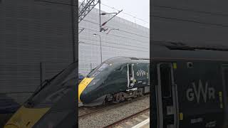 CLASS 800 005 GWR DEPARTING MILTON KEYNES CENTRAL FOR NORTH POLE DEPOT WITH HORN 21ST OCTOBER 2O24 [upl. by Yecad]