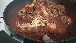 hubby recipe spaghetti bolognese with redwine spaghettibolognese redwine unitedkingdom [upl. by Aicilav322]