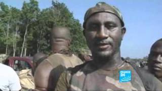 Reportage dans les rangs des forces proOuattara [upl. by Fidelas434]