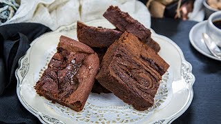 Jane Soudahs Salted Caramel Brownies  Home amp Family [upl. by Thanh]