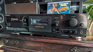 Sony TC  K561S Tapedeck [upl. by Elana]