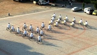 Shantidoot Youth Cycle Yatra  Bike Formation  Dekhna Jo Chahte Ho  Kavita Krishnamurthy [upl. by Junius]