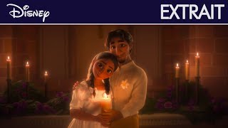 Encanto la fantastique famille Madrigal  Extrait  Dos Oruguitas  Disney [upl. by Nevada]