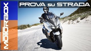 Yamaha TMAX 2017 la prova di MotorBox [upl. by Aramak]