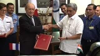 India signs deal to buy 36 French Rafale fighter jets [upl. by Laktasic499]