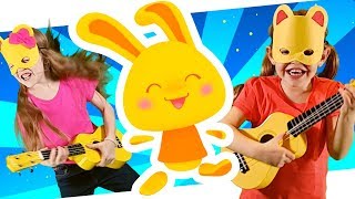 Bim Bam  Bim Bam Boum  La danse de la guitare pour les enfants  Titounis [upl. by Slater374]