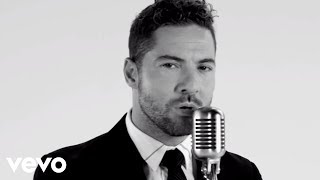 David Bisbal  Me Enamoré De Ti Lyric Video [upl. by Carrillo]