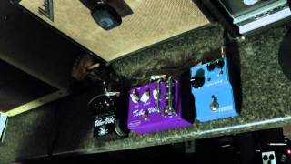 Comparing Some Vibes  Retroman UberVibe Effectrode TubeVibe Foxrox AquaVibe [upl. by Burhans373]