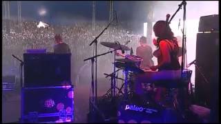 Warpaint  Intro  Bees Live Paléo Festival Nyon Switzerland 180712 [upl. by Holzman735]