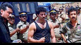 Tridev Movie Action Climax Scene  Sunny Deol  Jackie Shroff  Amrish Puri  Naseeruddin Shah [upl. by Divadnahtanoj]