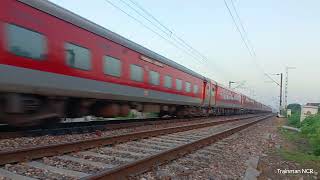 Ballia ki Unofficial Rajdhani 22581 Ballia New SF Express [upl. by Neelyam]