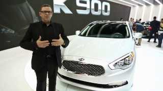 2015 Kia K900 Designer Walkaround with Peter Schreyer Kia design chief [upl. by Arad]