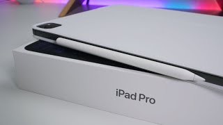 M1 iPad Pro  Unboxing Overview and First Look [upl. by Tloc267]