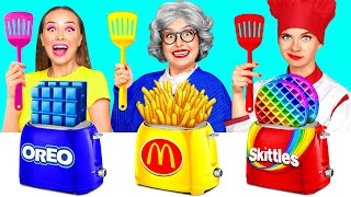 Reto De Cocina Yo vs Abuela  Gadgets Inteligentes vs Hacks de BaRaFun Challenge [upl. by Iturhs]