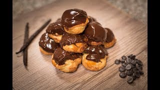 Melhor receita de Profiteroles com creme de baunilha e molho de chocolate [upl. by Durrace380]