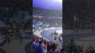 Die Mannschaft auf dem Weg zur Kurve nach dem 31 Sieg gegen Braunnschweig hahohe herthabsc [upl. by Avek]