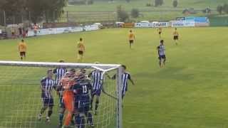 Torhüter erzielt Tor aus 80 Metern  Goalkeeper scores Distance 80 metres [upl. by Morgenthaler427]