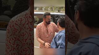 Sanjay Dutt क्या देख के हैरान हो गए sanjaydutt [upl. by Townie]