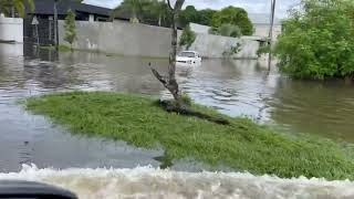 Compilatie wateroverlast Paramaribo na hevige regenval  26 Juni 2024 [upl. by Aisenat183]