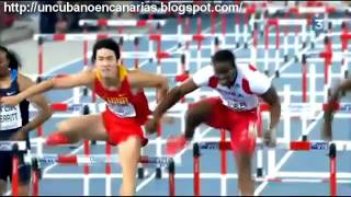 Cuba Dayron Robles descalificado final 110m con vallas por agarrar a Liu Xiung [upl. by Ettenahc]