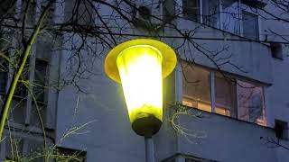 Vintage Elba PVT streetlight with 250W high pressure sodium lamp turning on [upl. by Kary]