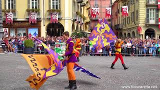 Palio di Asti 2018 Sbandieratori ASTA Esibizione sulla piazza SSecondo [upl. by Bolitho]