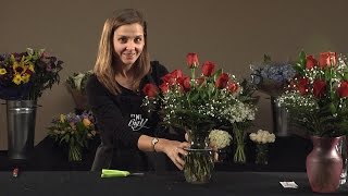 How to Arrange a Dozen Roses in a Vase [upl. by Mabel]