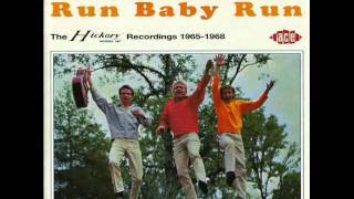 The Newbeats  Run Baby Run Back into my Arms [upl. by Armand610]