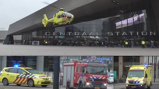 Chaos bij Centraal Station Rotterdam na melding reanimatie hulpdiensten met spoed onderweg [upl. by Yrdnal]