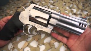 Smith amp Wesson SW500 4quot 500 SampW Revolver Overview  Texas Gun Blog [upl. by Pepi543]