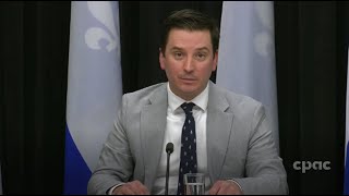 Le ministre de la Justice du Québec Simon JolinBarrette tient une conférence de presse [upl. by Manouch]