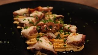 Hummus de garbanzos con pulpo a la gallega [upl. by Bealle]