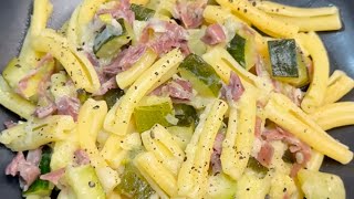 pasta con zucchine porri e prosciutto crudo [upl. by Erline]