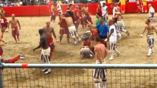 Calcio Storico Fiorentino Firenze 2011  3 [upl. by Ecirahc821]