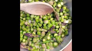 PASTA ASPARAGI e POMODORINI ricetta semplice e veloce [upl. by Zuckerman]