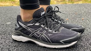 ASICS Gel GT2000 7 BlackWhite [upl. by Jackie]