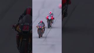 Close Motorcycle Racing at Road America Mathew Scholtz amp Danilo Petrucci Battle On Yamaha amp Ducati [upl. by Aisel]