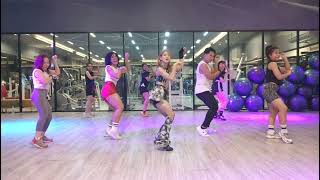 หมูเด้ง Moo Deng Reggaeton  KaratK เพลงฮิตในtiktok หมูเด้ง หมูเด้งแดนซ์ karatk petchydance [upl. by Enelloc]