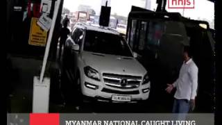 Kherki Daula Toll Plaza Sees Mercedes Driving Youth Get Rough [upl. by Dnumyar]