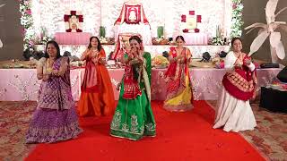 Shubh Aangan Dance  Family dance at wedding function  Sonal Modi [upl. by Ettezyl]