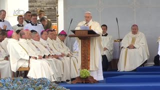 Messe au cimetière militaire de Redipuglia célébrée par le pape François [upl. by Blancha]