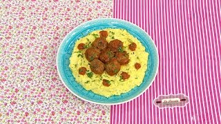 Polenta cremosa con albóndigas [upl. by Ardnaeel617]