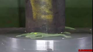 Hydraulic press crocodile With the fart  extra reverb sound [upl. by Annal]